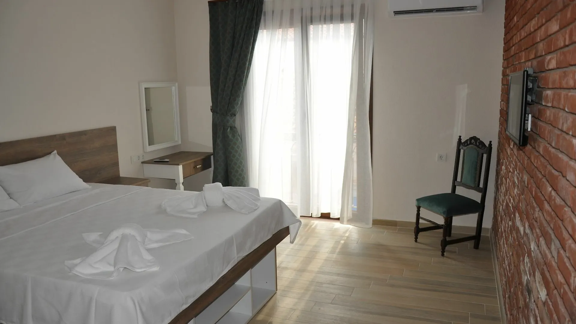 Amantes Cunda Butik Hotel